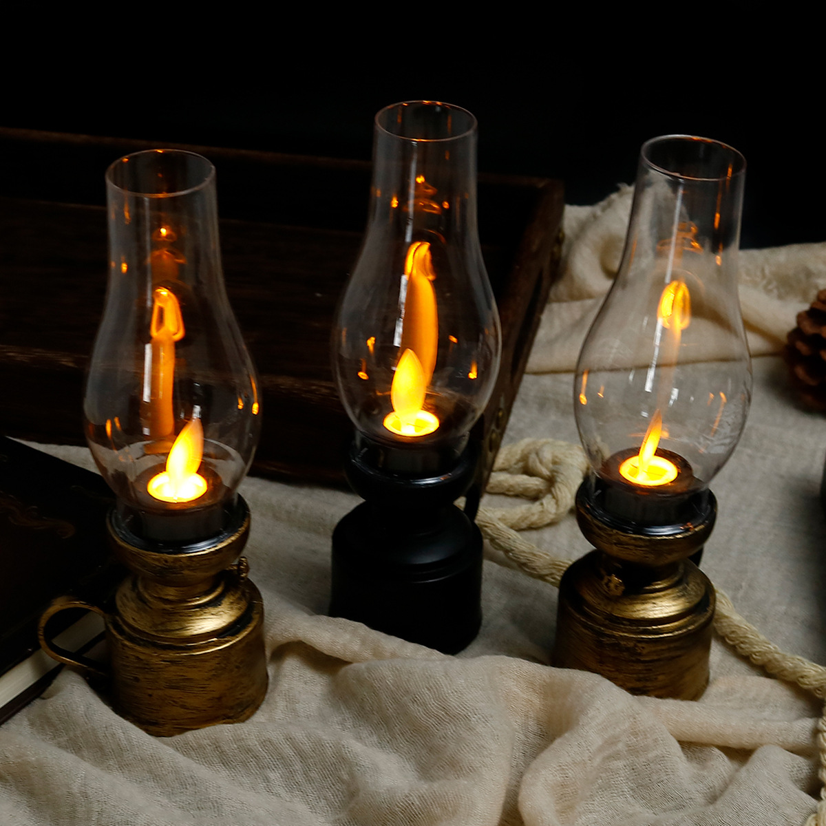 Vintage Lantern Retro Design L - Vintage Collectible Buttons recension och pris